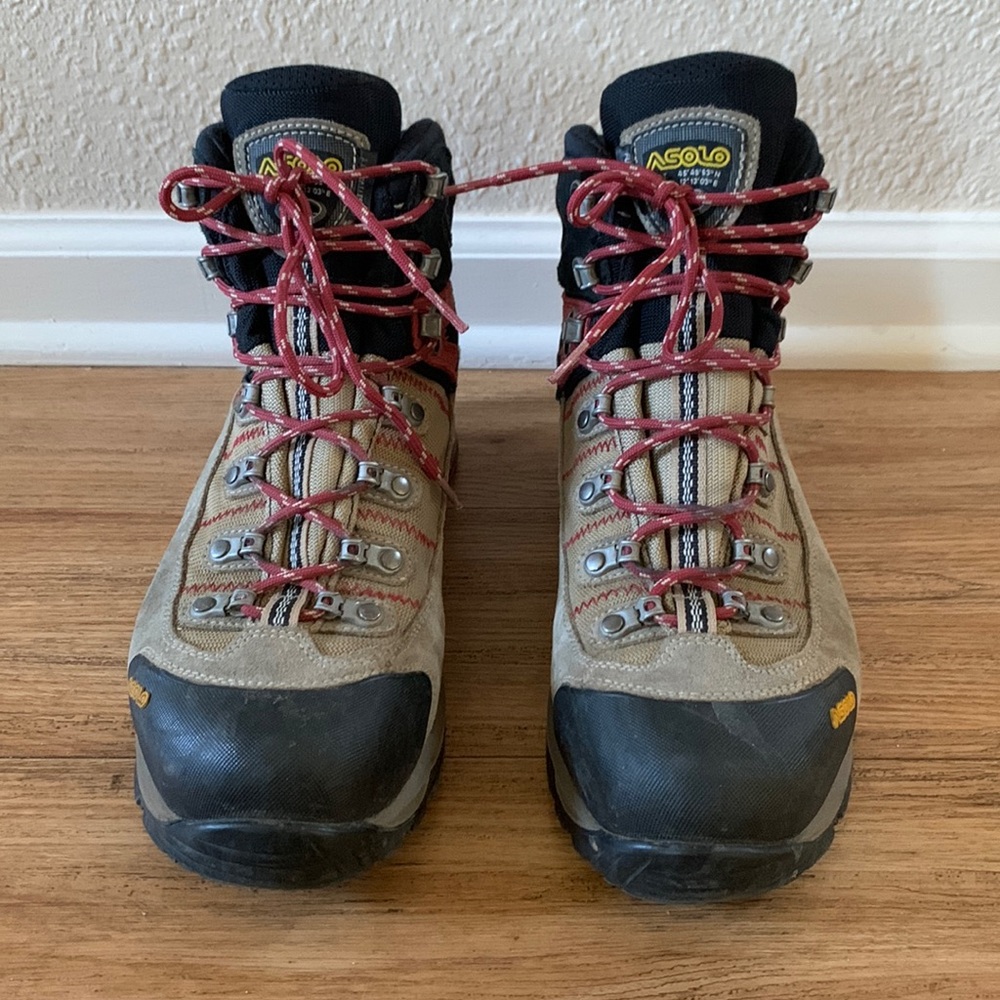 Gore-Tex Asolo Fugitive hiking boots mens 11.5 barely worn
